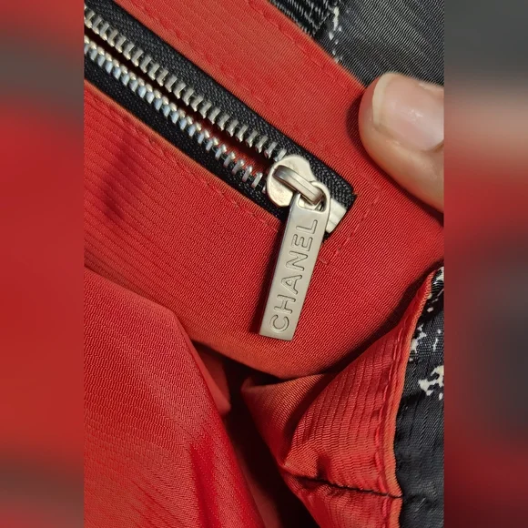 Chanel Authentic Women's Luxury Bag Travel Line Tote Printed Black Nylo… - Picture 5 of 16